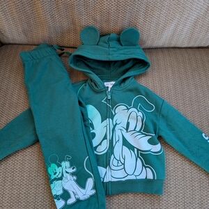 GAP Kids Green Matching Set with Mickey/Pluto Print